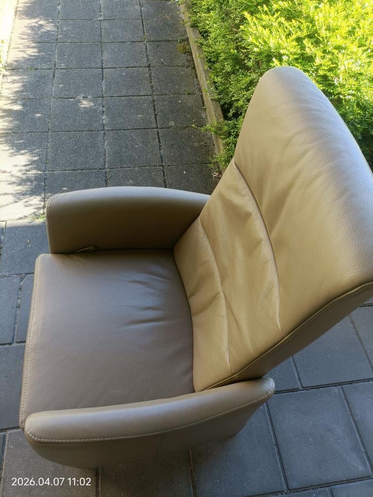 Comfortabele relaxstoel  en sta-op stoel (ele, Ophalen, Gebruikt, Twee, Overige kleuren