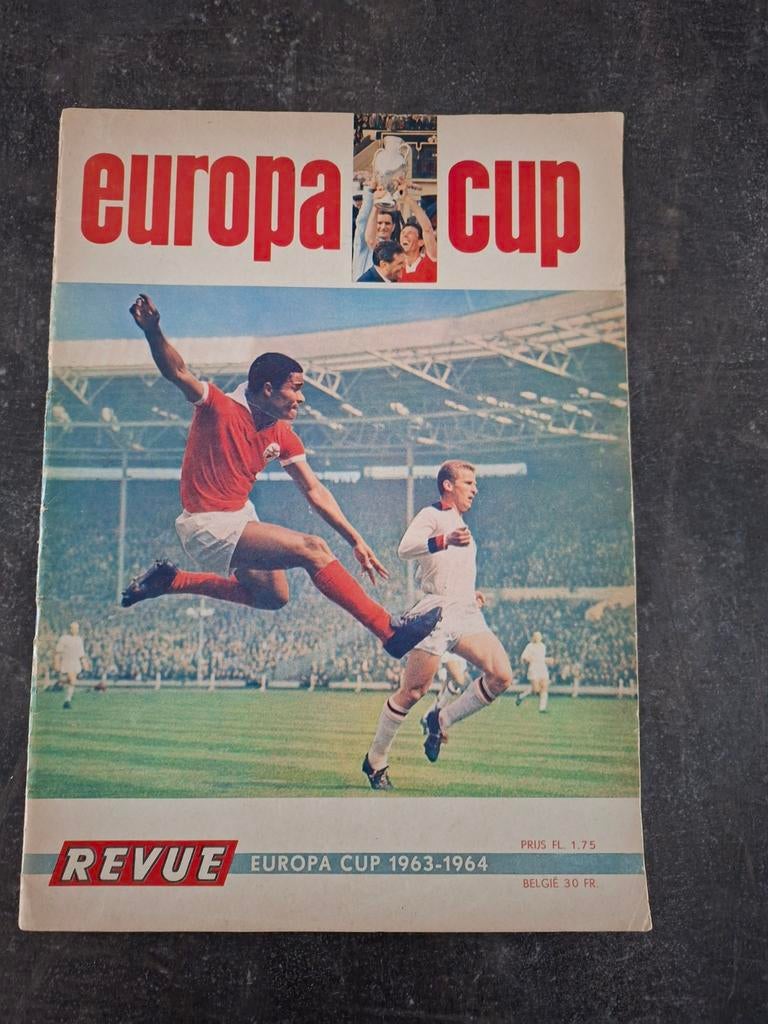 Europacup cup 1963 1964, Ophalen of Verzenden, Buitenlandse clubs, Boek of Tijdschrift