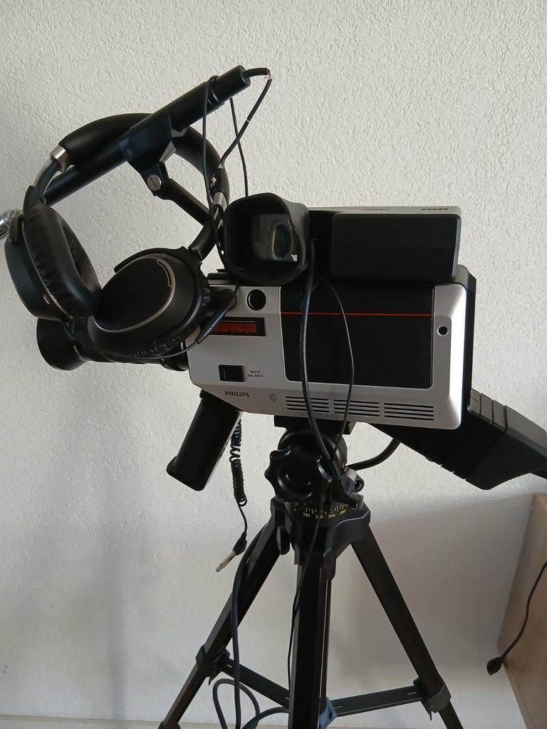 Filmcamera Philips newvicon, Ophalen of Verzenden, Mini dv, Canon, 20x of meer