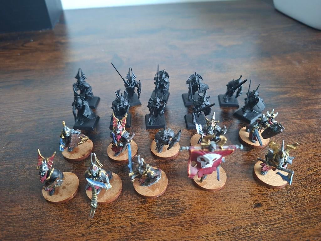 20 Soulblight Gravelords Grave Guards (9 geschilderd), Gebruikt, Figuurtje(s), Warhammer, Ophalen of Verzenden