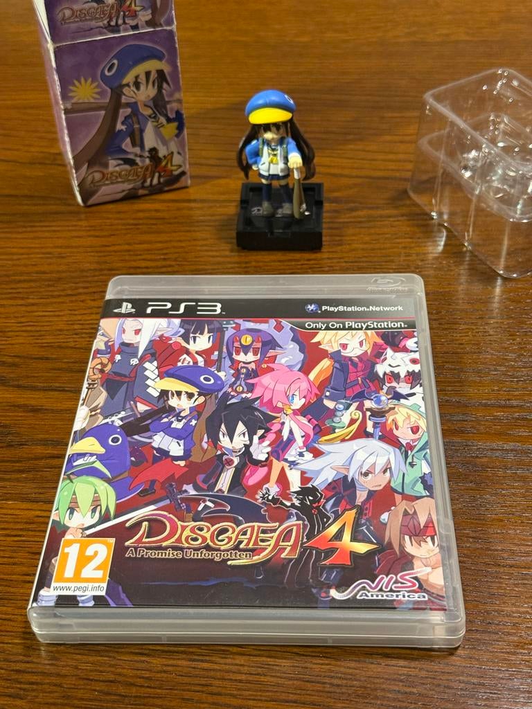 Disgaea 4 PS3 + Fuka Kazamatsuri Mini Figuur, Gebruikt, 1 speler, Eén computer, Ophalen of Verzenden