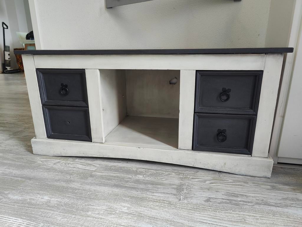 Gebruikt tv-meubel 120x50 cm met kabelgat, Ophalen, Gebruikt, 25 tot 50 cm, 100 tot 150 cm