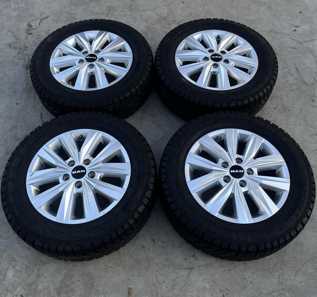 Originele VW Lismore velgen 235 60 17 Allweather MAN TGE, Bestelwagen, Banden en Velgen, Nieuw, 17 inch