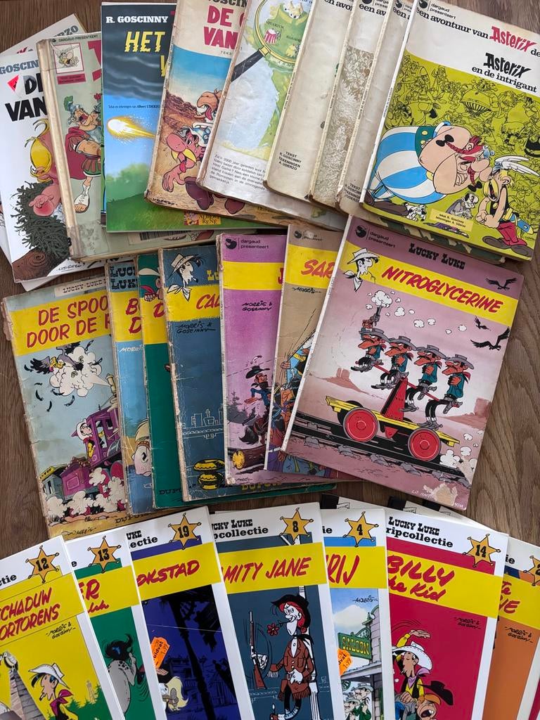 Asterix en Lucky Luke stripboeken, Meerdere stripboeken, Ophalen, Gelezen