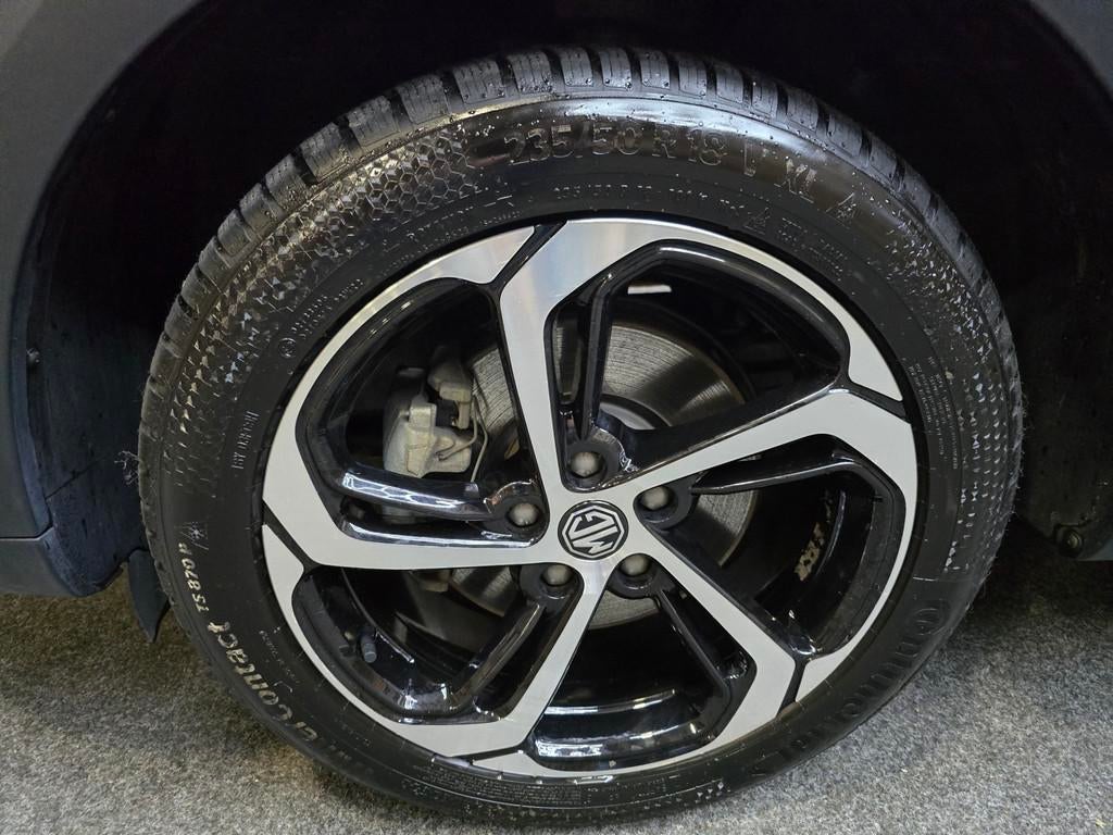 MG EHS 1.5 TGDI Luxury PHEV Pano Leder Camera Cruise 18"LM T, Adaptive Cruise Control, Gebruikt, 4 cilinders, 16 kWh