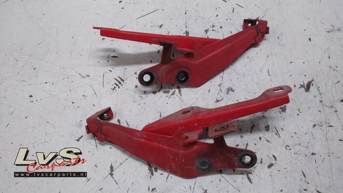 Motorkap Scharnier van een Ford Usa Mustang, Auto-onderdelen, Gebruikt, -, -, Ophalen of Verzenden