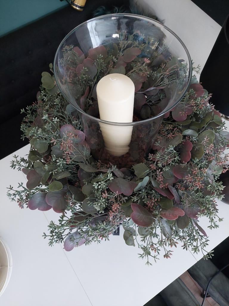 Decoratieve kandelaar met groen en paars kunst blad, Ophalen