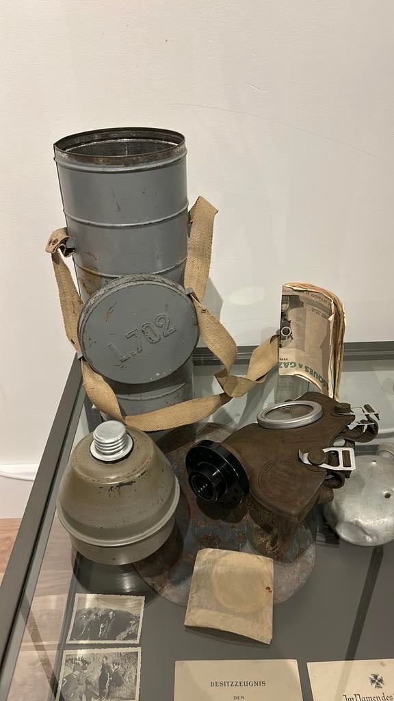 Belgisch gasmasker set ww2, Verzamelen, Militaria | Tweede Wereldoorlog, Ophalen of Verzenden, Overige gebieden
