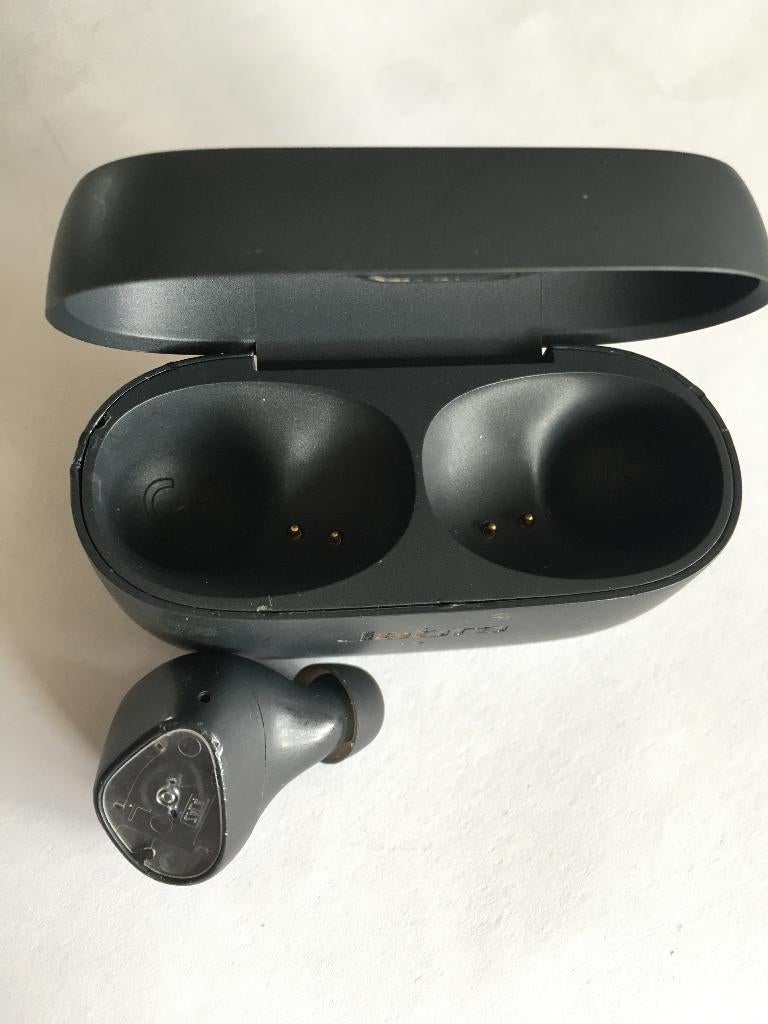 Jabra Elite 3 oplaadcase met werkend linker oortje., Gebruikt, In gehoorgang (in-ear), Ophalen of Verzenden, Grijs
