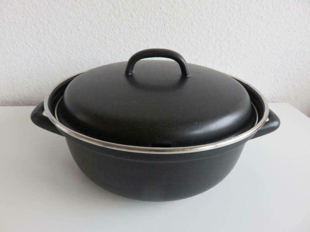 zwarte emaille braadpan 25 cm, Huis en Inrichting, Keuken | Potten en Pannen, Ophalen of Verzenden, Gebruikt, Gietijzer, Koekenpan of Braadpan