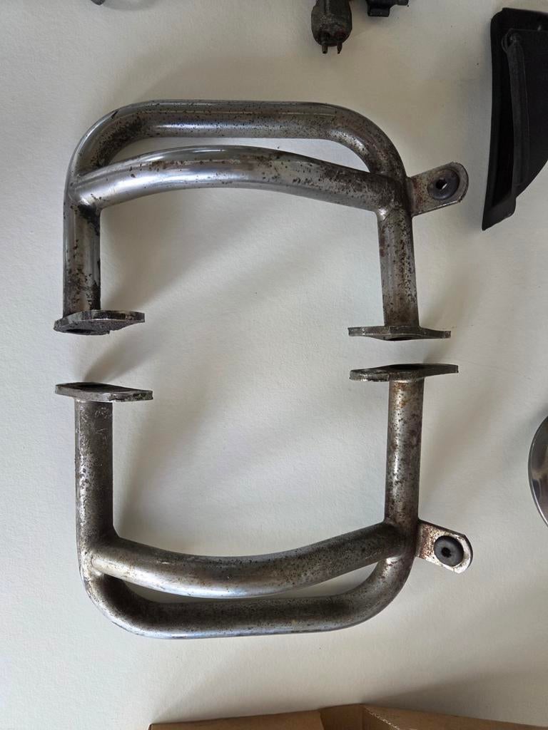 Honda cb 550  1978  blok bescherm beugels., Ophalen