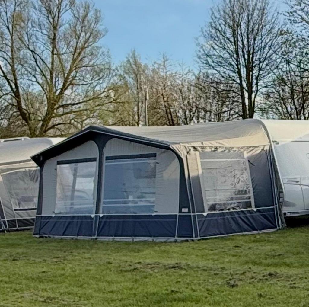 Ventura Pacific 250 voortent omloop maat 925, Caravans en Kamperen, Voortenten en Luifels, Gebruikt, Ophalen