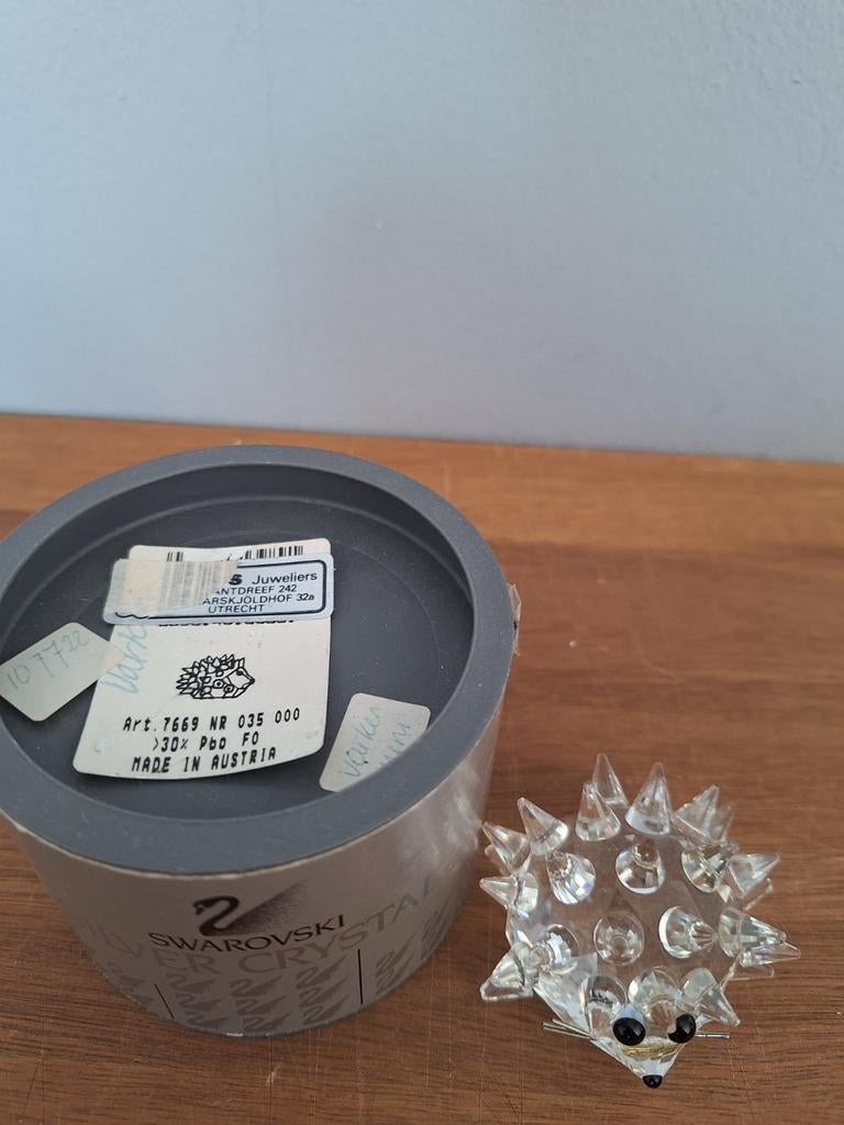 Egel  met snor, Ophalen of Verzenden, Zo goed als nieuw, Figuurtje