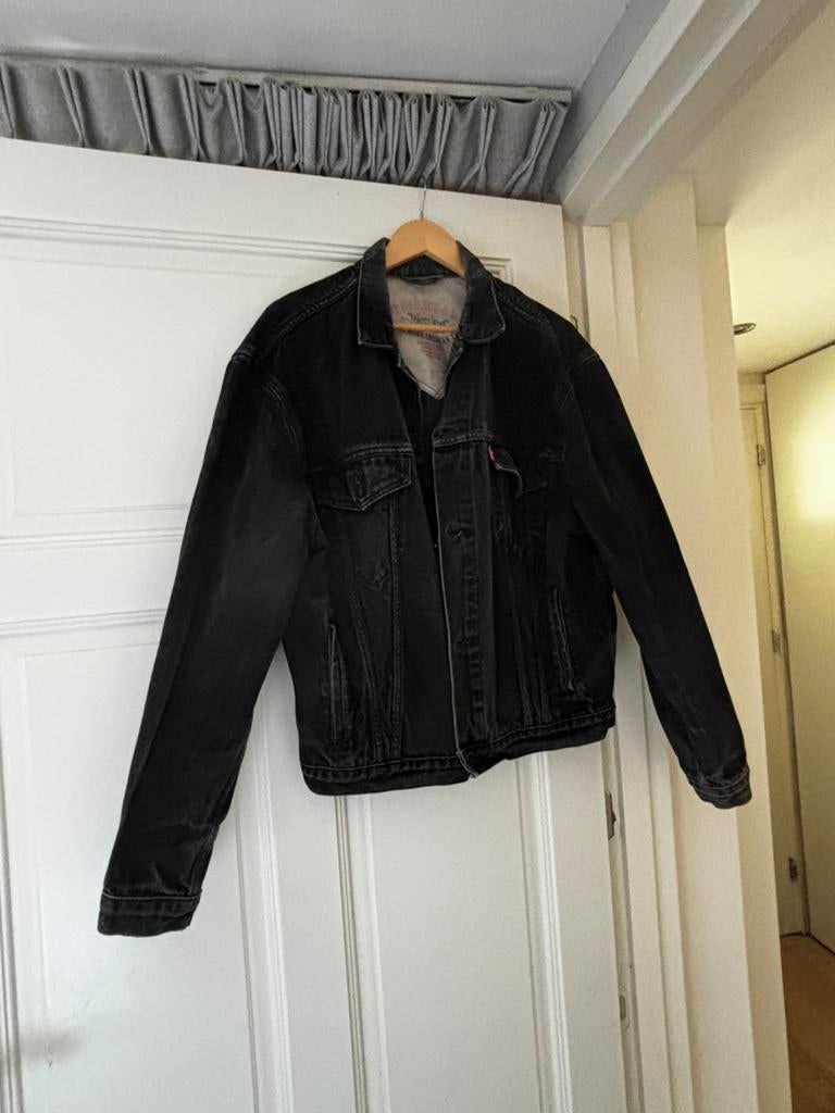 Levi's Trucker Jacket in zwart denim., Kleding | Heren, Jassen | Zomer, Gedragen, Maat 56/58 (XL), Zwart, Ophalen of Verzenden