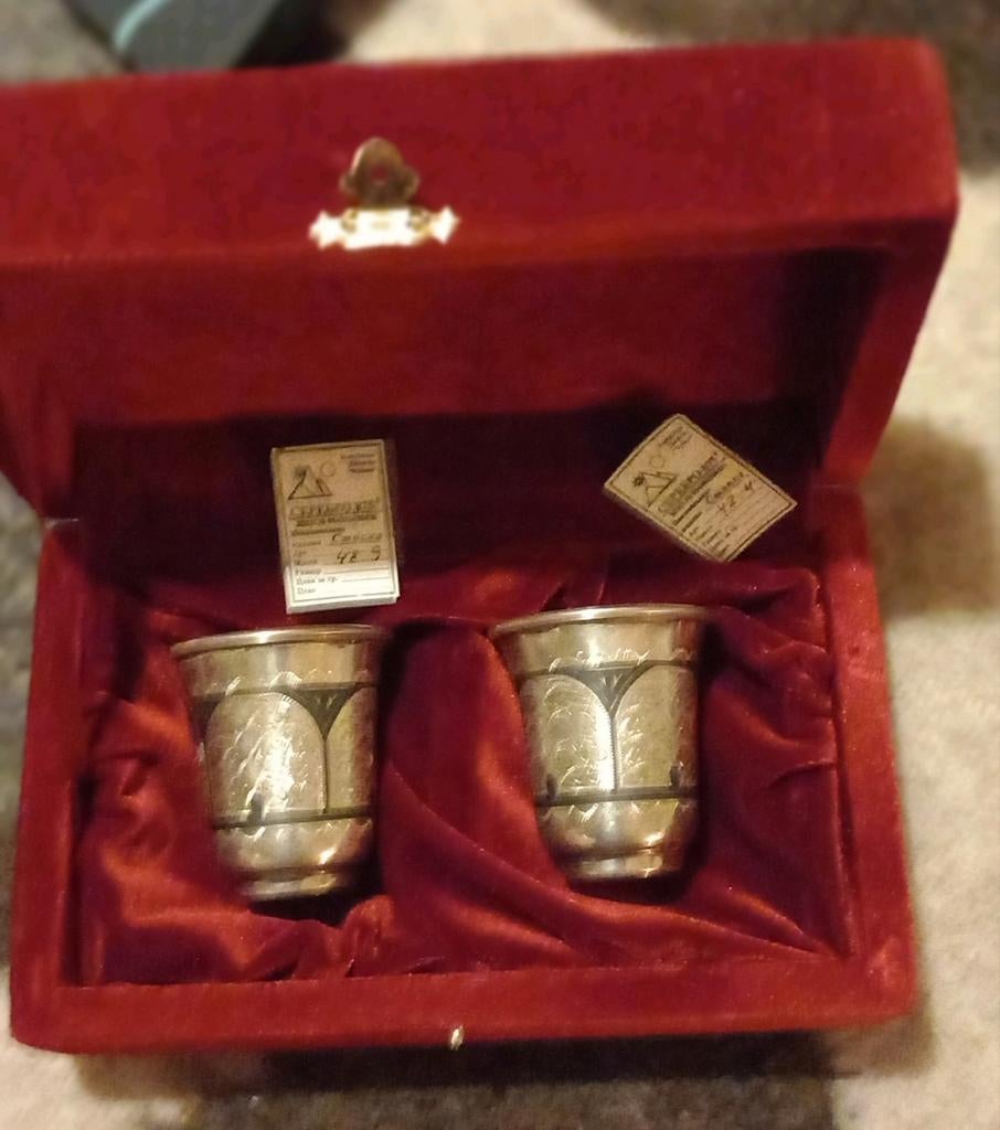 Russische niëllo zilveren bekertjes in fluwelen doos, Ophalen of Verzenden