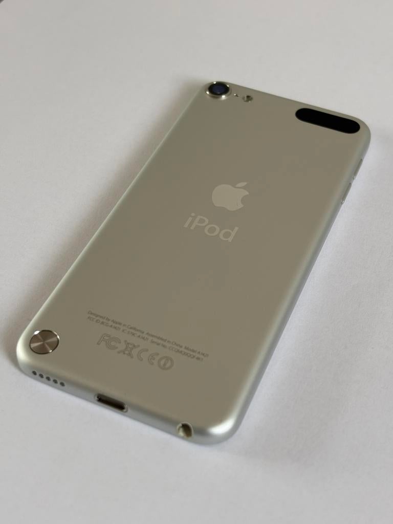 32GB Apple iPod touch retina display, Audio, Tv en Foto, Mp3-spelers | Apple iPod, Ophalen of Verzenden, Zo goed als nieuw, Touch