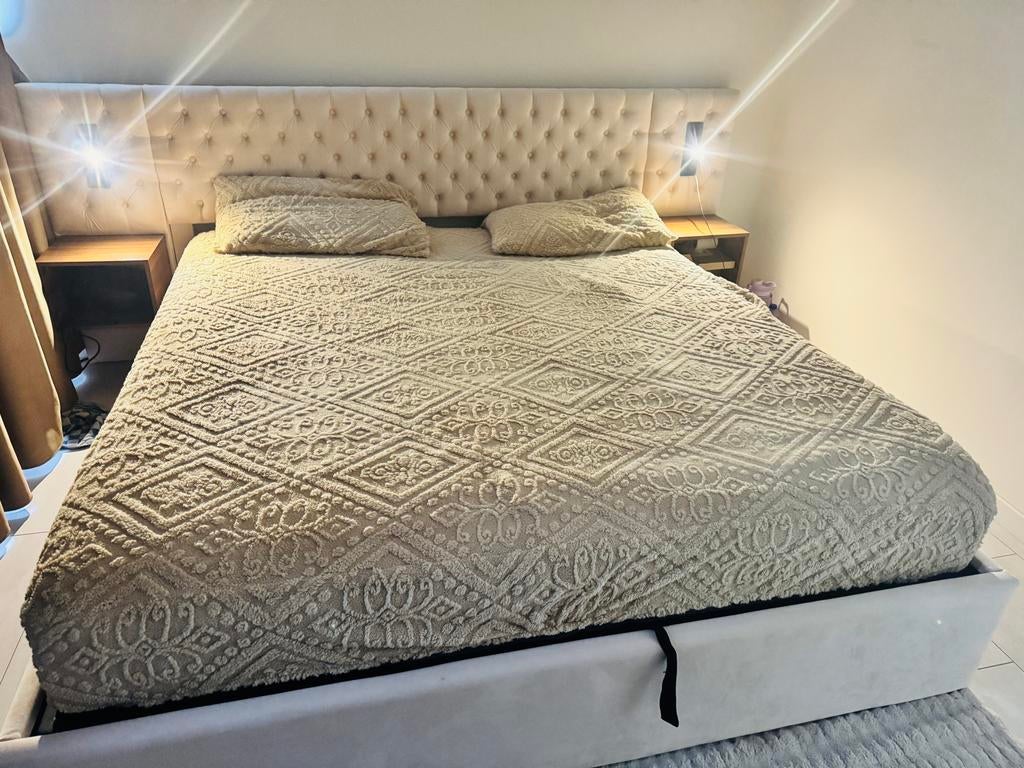 Bed met nieuw IKEA matras, Beige, Wood and metal, Tweepersoons, Ophalen of Verzenden