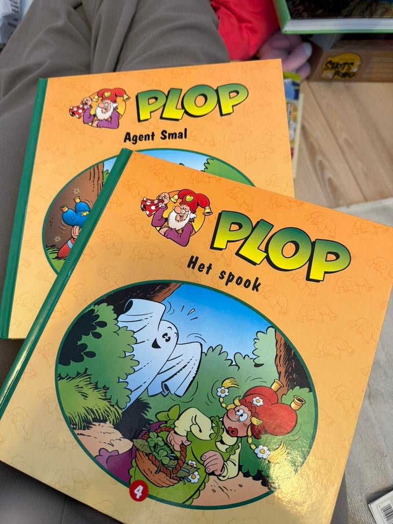 2 nette plop boekjes, Boeken, Ophalen of Verzenden, Zo goed als nieuw, Fictie algemeen