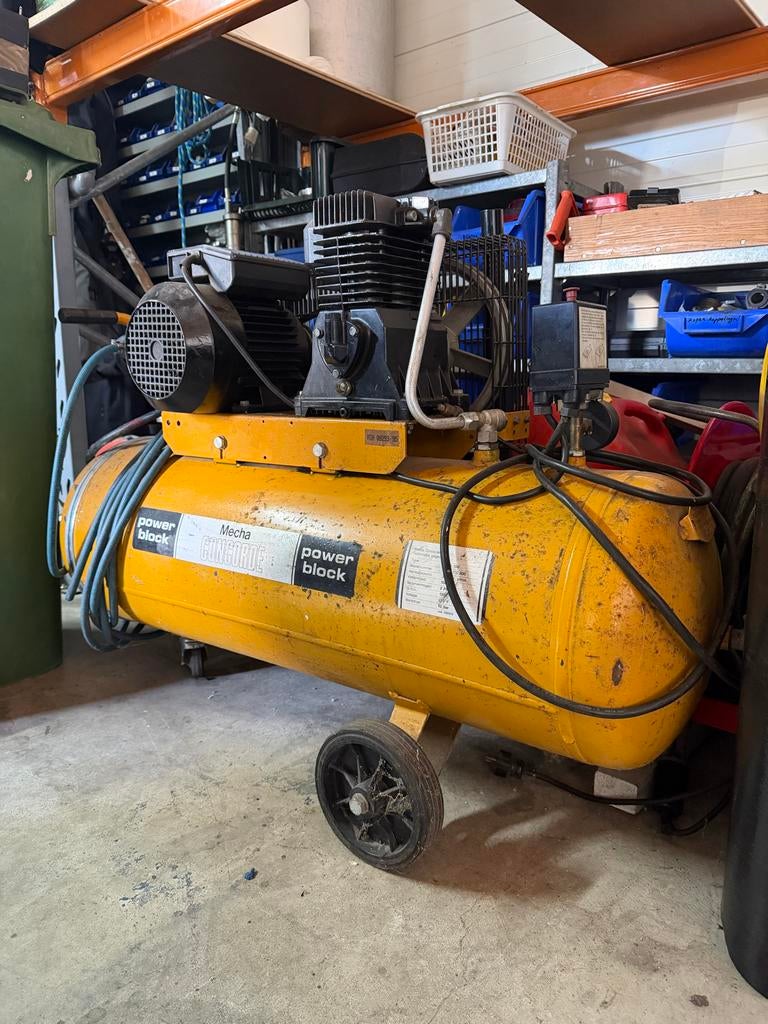 Mecha Concorde Compressor - Krachtige Luchtcompressor, Doe-het-zelf en Verbouw, Compressors, Ophalen, Gebruikt, 200 tot 400 liter/min