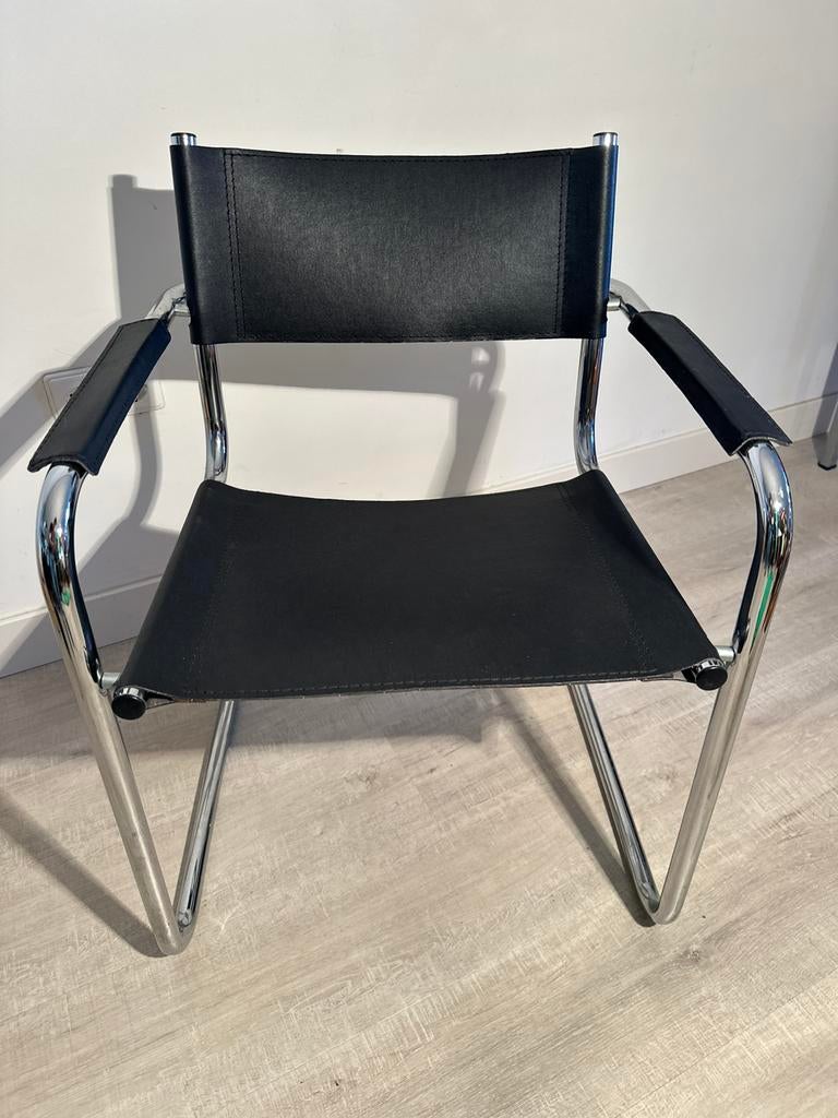 Stoel in Bauhaus-stijl  zwart leer made in italy, Huis en Inrichting, Stoelen, Zwart, Leer, Ophalen of Verzenden, Zo goed als nieuw