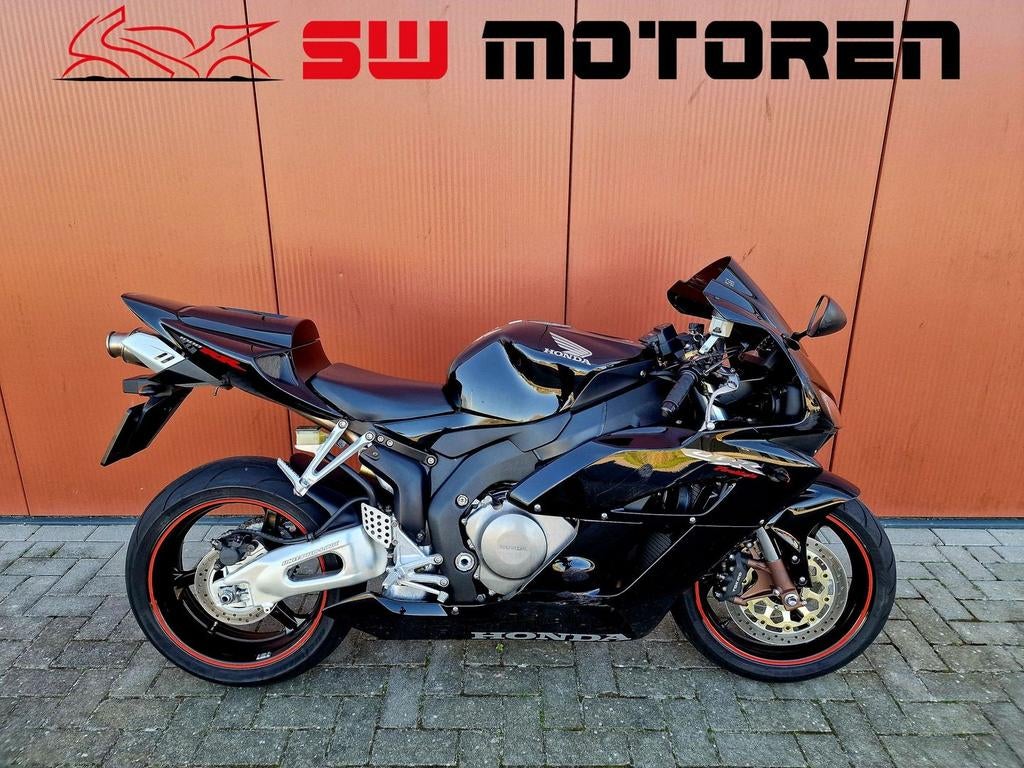 CBR 1000RR FIREBLADE, NL MOTOR, LAGE KM! CBR1000RR