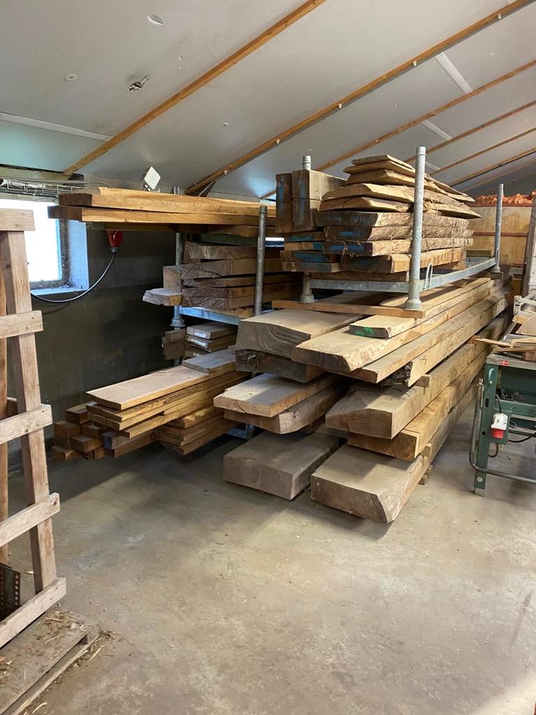 Eiken planken/ palen, Doe-het-zelf en Verbouw, Hout en Planken, Ophalen, Eiken, Zo goed als nieuw, 50 mm of meer