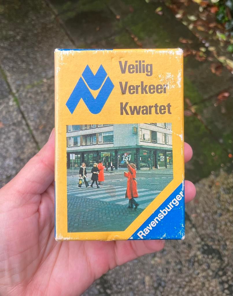 VEILIG VERKEER 🅿️ kwartet ~ Ravensburger, Ophalen of Verzenden, Zo goed als nieuw, Kwartet(ten)