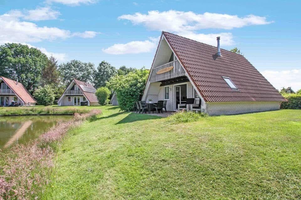 Te huur vakantiebungalow op T' Hooge Holt bungalow nr 203., Eigenaar