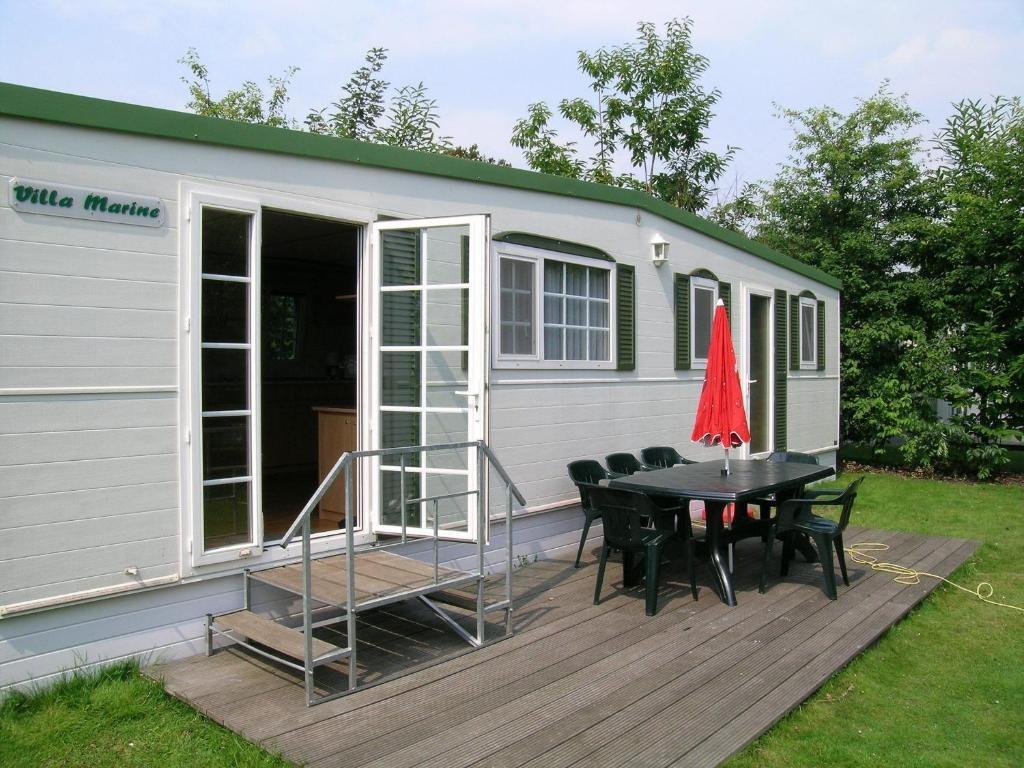 Zeer net Chalet / Tijdelijke woning | 2 slk, Caravans en Kamperen, Stacaravans, Tot en met 6