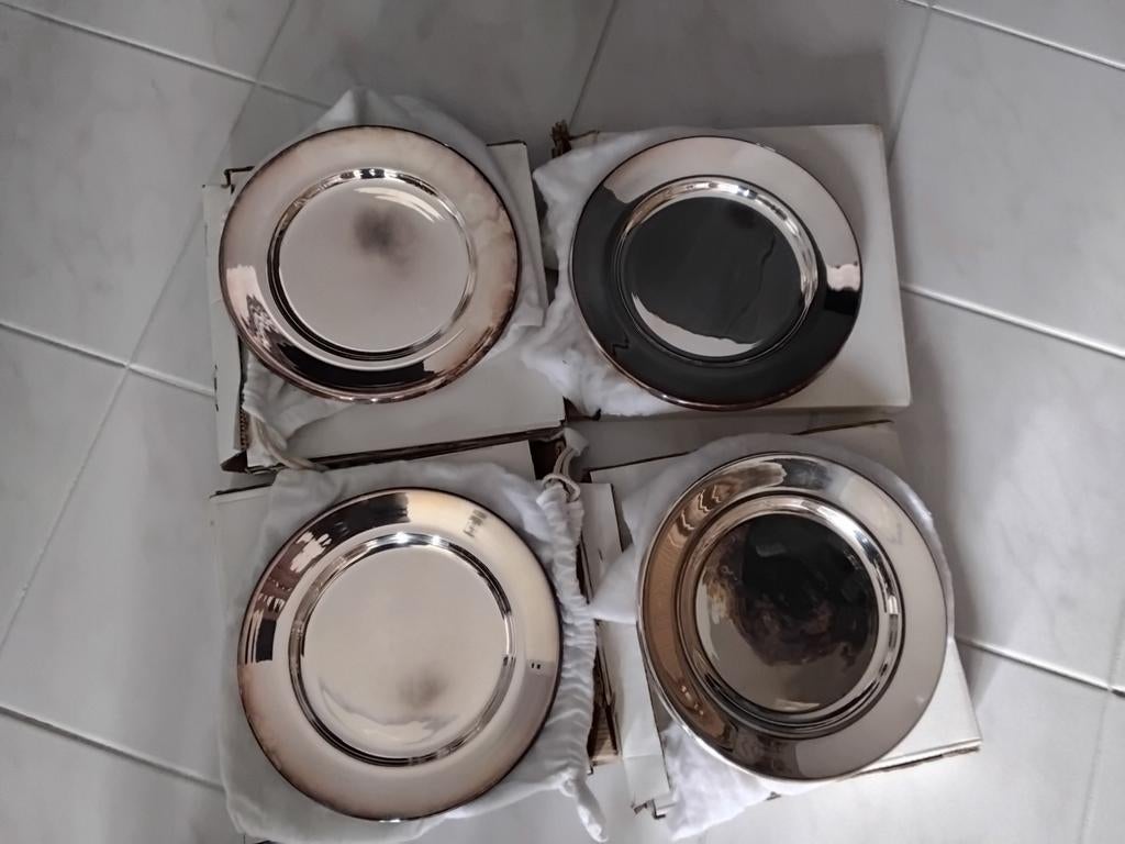 4 Nieuwe verzilverde onderborden serveerschalen, Ophalen, Nieuw, Rond, Overige materialen
