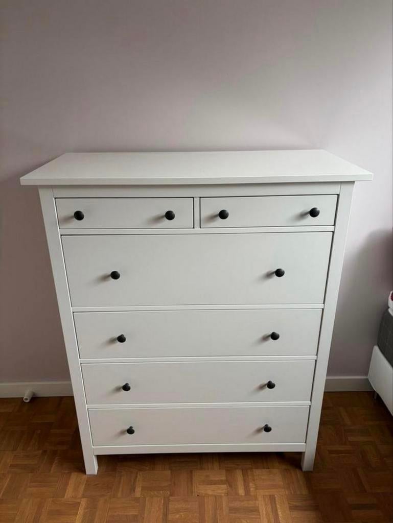 Ikea Hemnes Kast - Stijlvol en praktisch -, Huis en Inrichting, Kasten | Kledingkasten, 100 tot 150 cm, Zo goed als nieuw, Met lade(s)