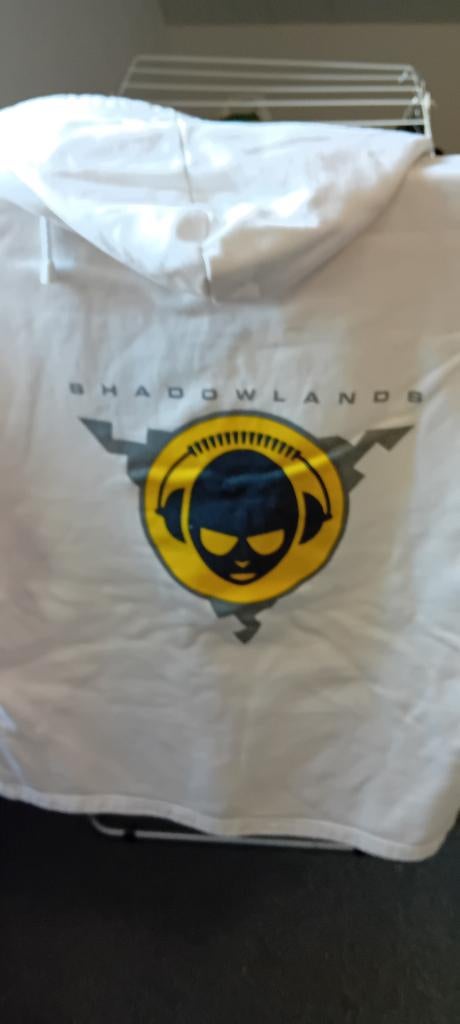 2 truien hooligan en shadowland maat L en  kijk meer adver, Ophalen of Verzenden, Zo goed als nieuw, Maat 52/54 (L), Wit