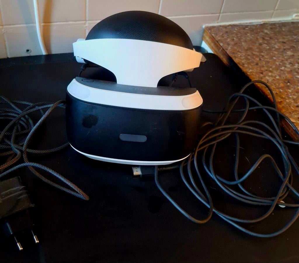 PS4 VR bril + PS4 console - Wegens overstap PS5, Spelcomputers en Games, Virtual Reality, Ophalen of Verzenden, Gebruikt, VR-bril