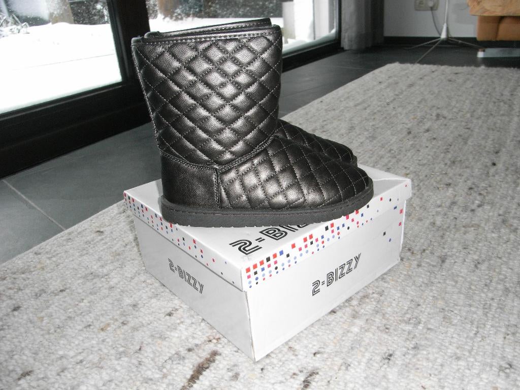 BIZZY taupe/bruin/brons gevoerde boots/laarsjes mt 38/39, 2-Bizzy, Bruin, Lage of Enkellaarzen, Ophalen of Verzenden
