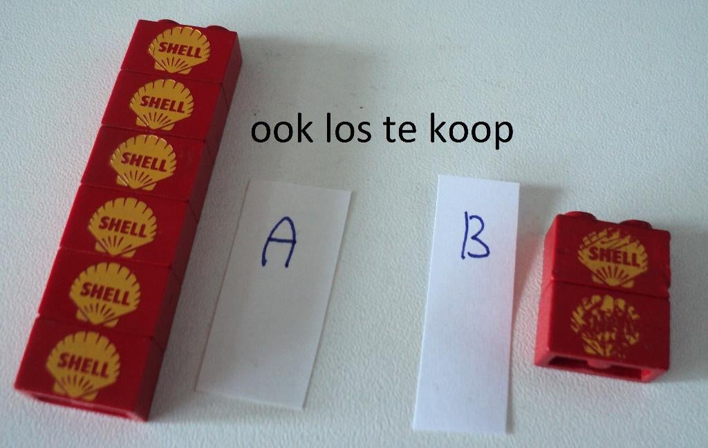 3004pb011 (1) ca 8x Red Brick 1 x 2 with Shell Logo II, Ophalen of Verzenden, Gebruikt, Duplo