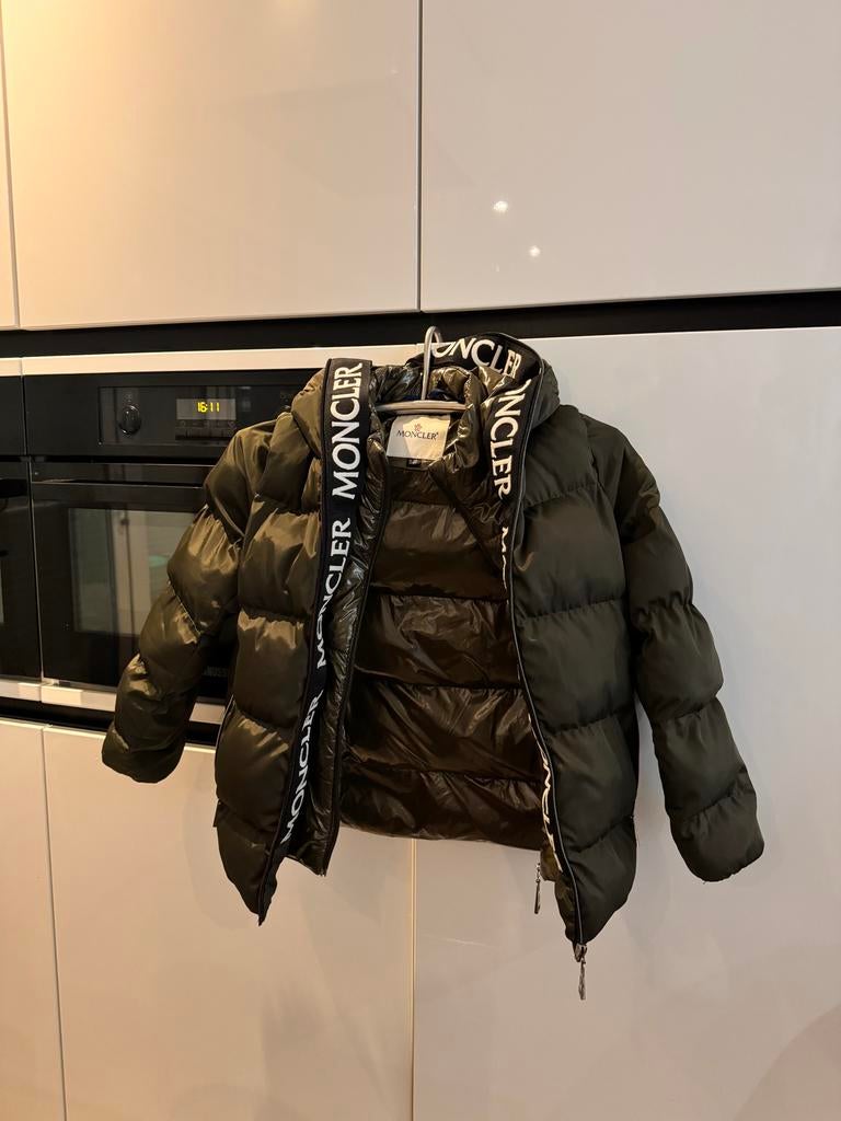 Moncler Kinderjas - Zo goed als nieuw, Ophalen of Verzenden, Zo goed als nieuw, Jongen of Meisje