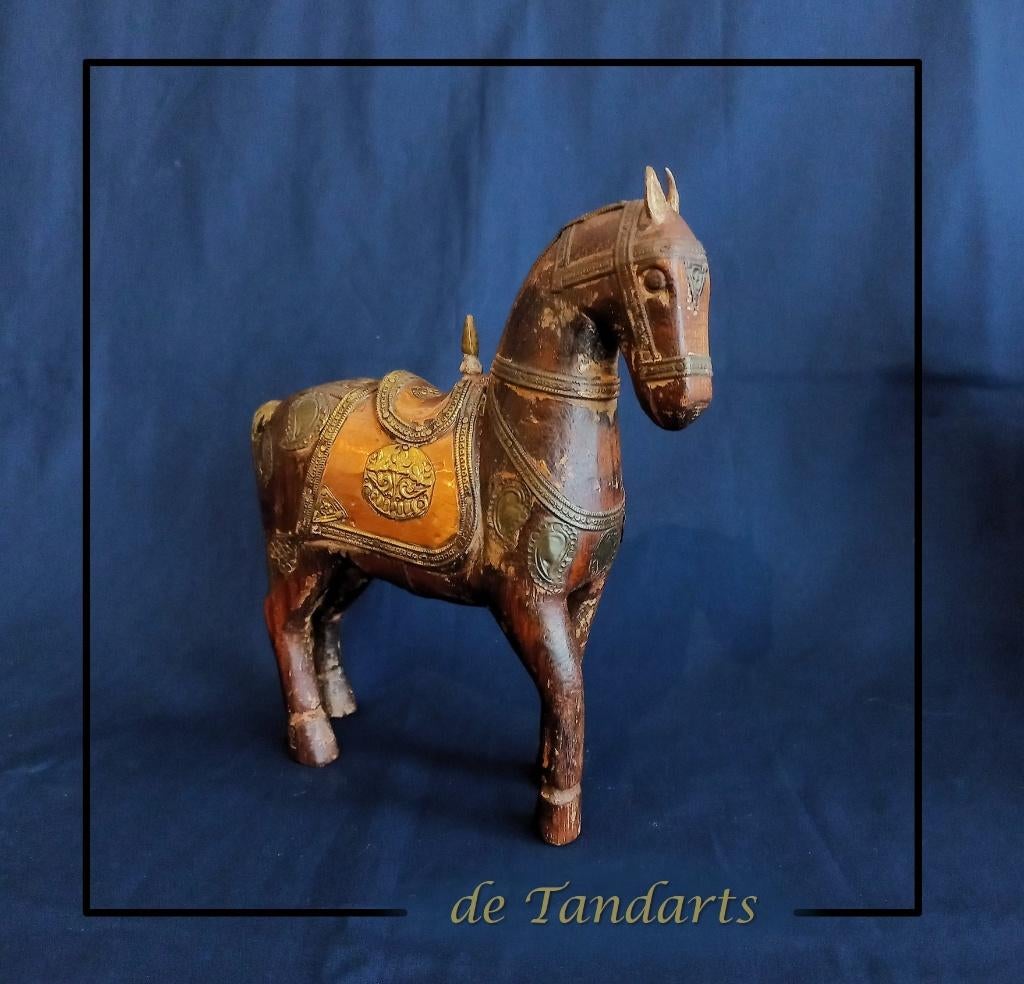 Houten Paard rood- en geelkoper beslagen ~ 20 cm, Antiek en Kunst, Kunst | Niet-Westerse kunst, Ophalen of Verzenden