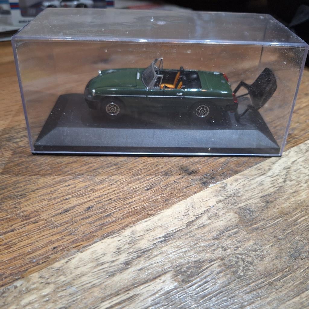 MGB Rubber Bumper Don Hayter 1:43 Modelauto, Ophalen of Verzenden, Zo goed als nieuw, Auto, Overige merken