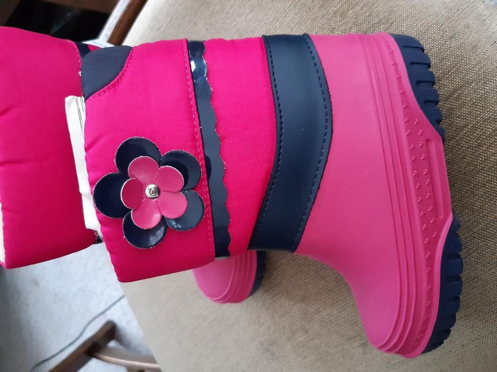 Snowboots Nieuw Maat 23/ 24, Ophalen, Zo goed als nieuw, Meisje, Laarsjes