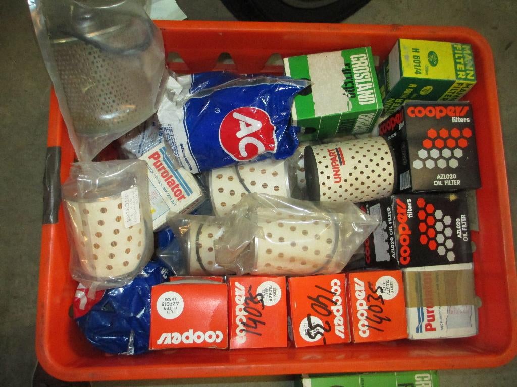 Partij olie en luchtfilters ex nl leger oa nekaf, zie fotos, Ophalen of Verzenden, Nieuw