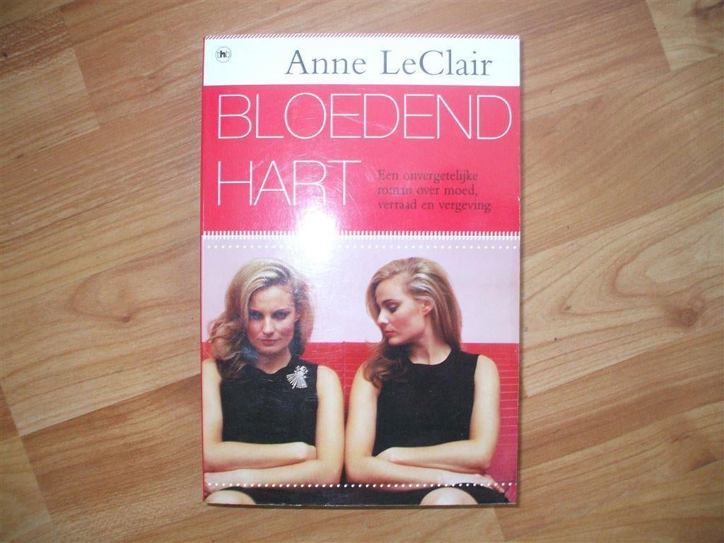 anne leclair-bloedend hart-uitstekende staat, Ophalen of Verzenden, Zo goed als nieuw