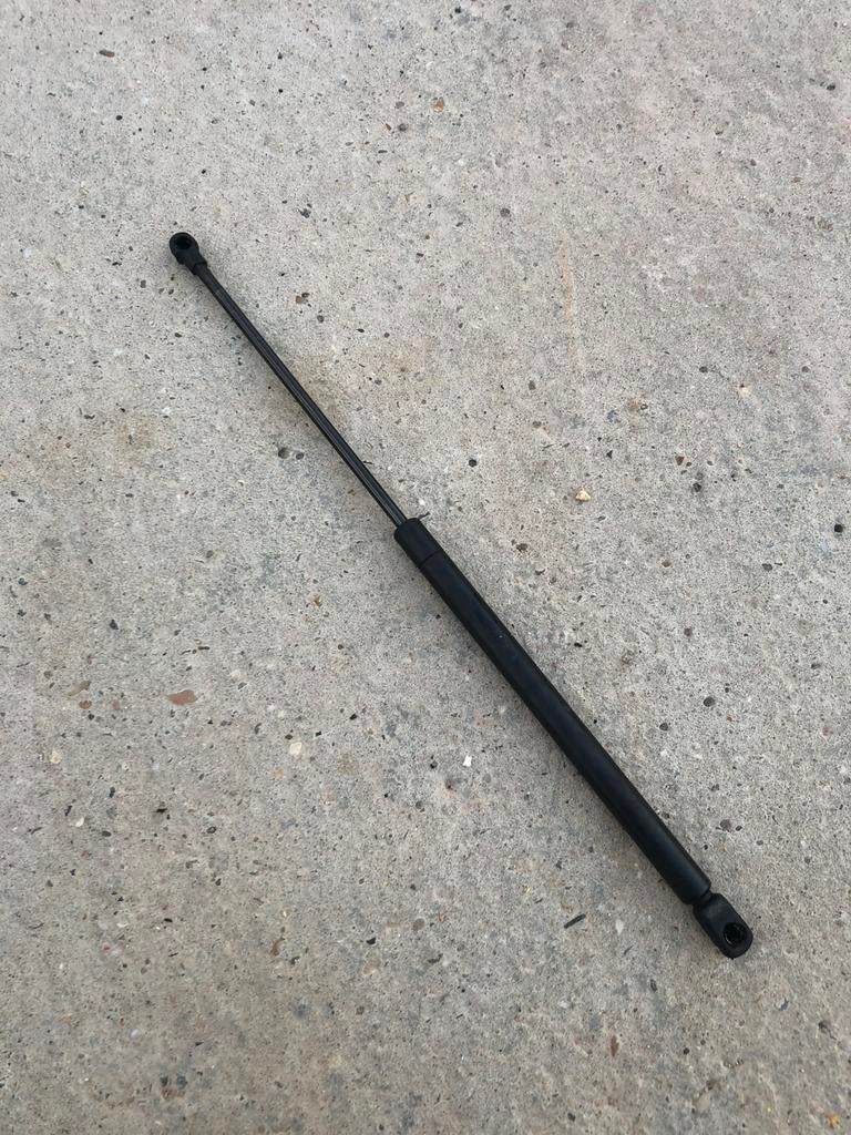 Volkswagen Golf 4 Gasveer kofferbak klep, Ophalen of Verzenden, Gebruikt, Seat