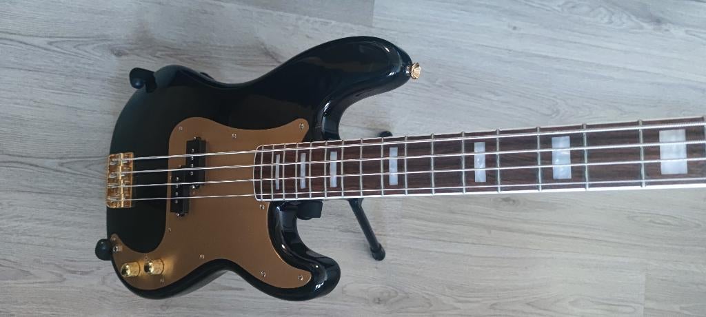 Fender Squier 40th Anniversary P-Bass Gold Edition. ZGS, Ophalen, Gebruikt, Elektrisch