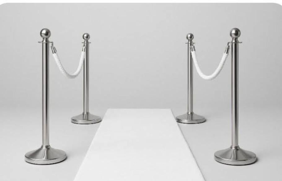 Witte of rode loper met 4 afzetpaaltjes te huur voor €50, Ophalen, Geboorte of Huwelijk