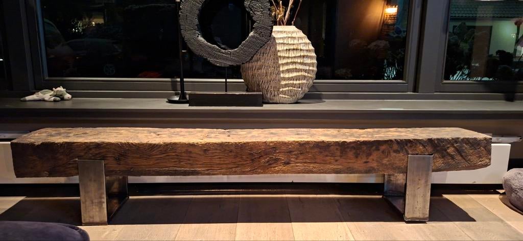 Decoratief bankje/tv-meubel, van oude spoorbiels, Ophalen