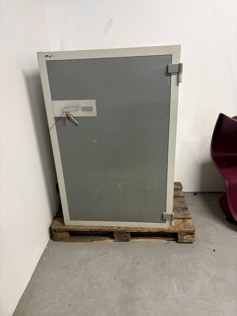 Kluis LIPS, Ophalen, Gebruikt, Brandkast