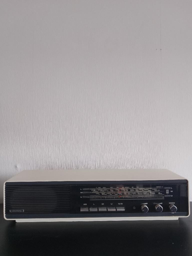 Grundig RF 410 - Vintage Radio - Zeer goede staat, Audio, Tv en Foto, Radio's, Gebruikt, Grundig, Ophalen of Verzenden, Radio
