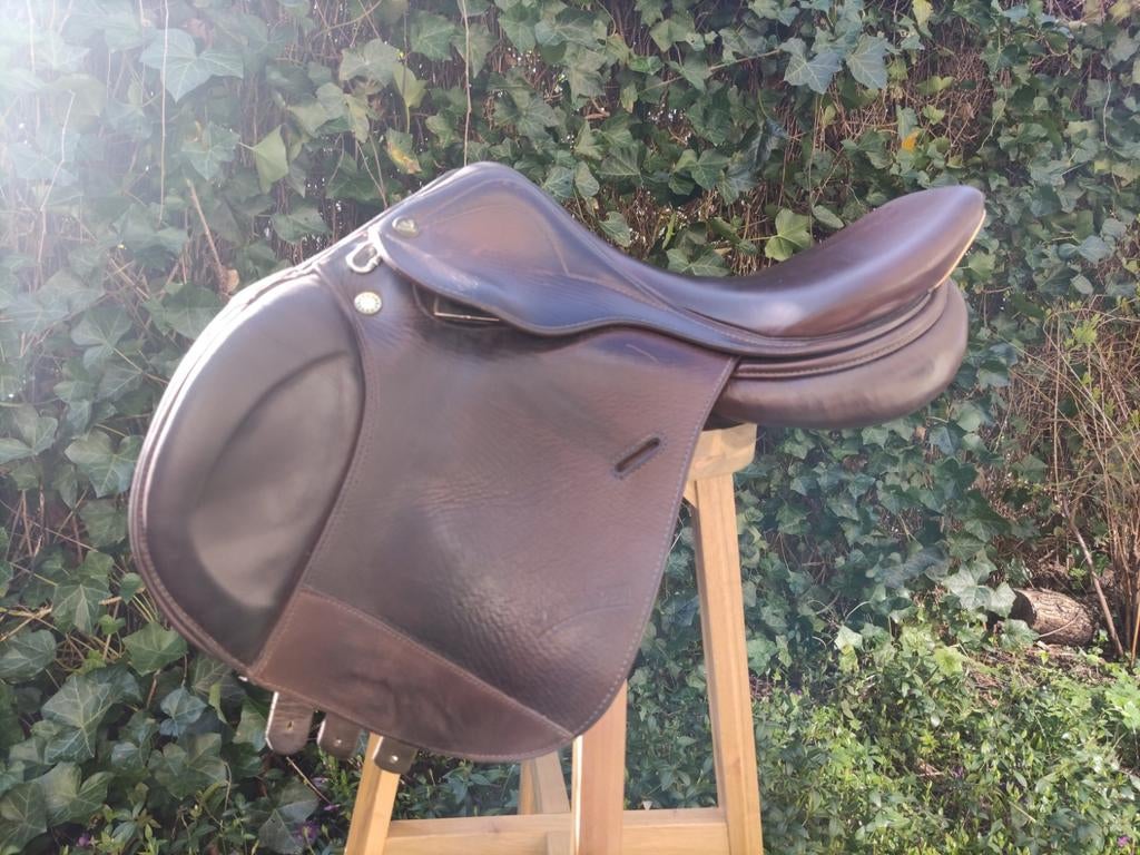 Mooi springzadel van Prestige 16 inch, Dieren en Toebehoren, Ophalen of Verzenden, Gebruikt, Springen