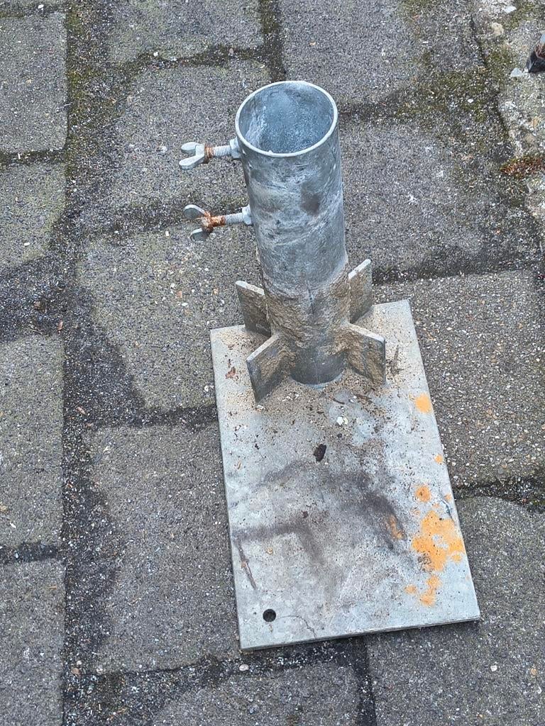 Verzinkte parasolvoet of paalhouder, Ophalen of Verzenden, Gebruikt