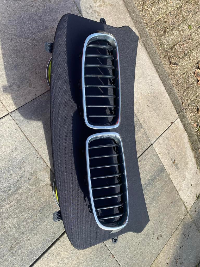 Grill voor BMW F30/F31 - Nieren, Ophalen of Verzenden, Gebruikt, Voor, BMW